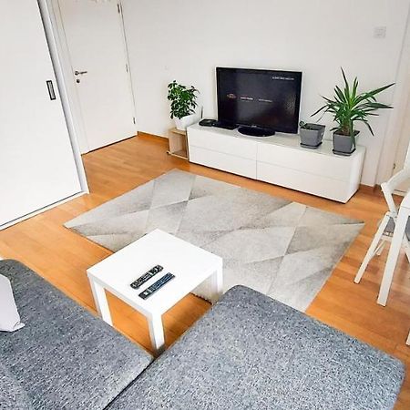 High White Apartments Belgrado Buitenkant foto